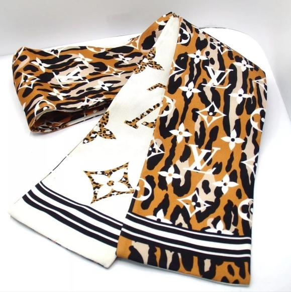 Auth Louis Vuitton Leopard Bando - Picture 1 of 6